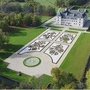 Ancy-le-Franc, Vue aérienne du château et du parc
